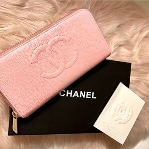 AUTHENTIC PINK CHANEL CAVIAR ZIPPY WALLET,BOX & RIBBON,EXCELLENT CONDITION